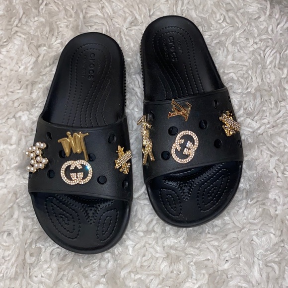 CROCS Shoes - Crocs with designer jibbs